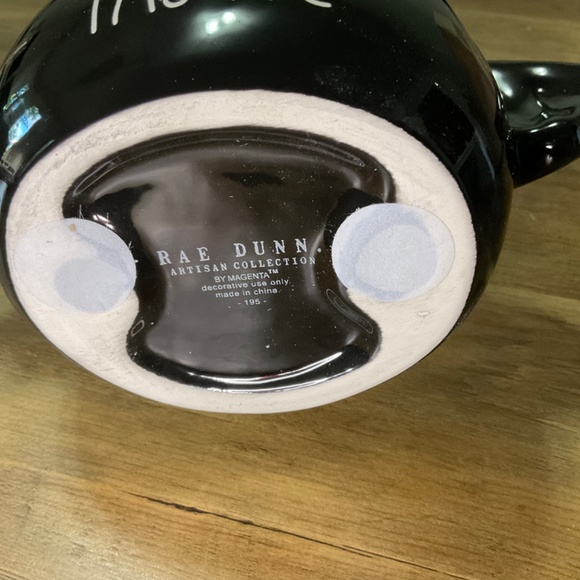 Rae Dunn FANG TASTIC Ceramic Bat Halloween Decor 8in x 6.5in - Picture 4 of 4